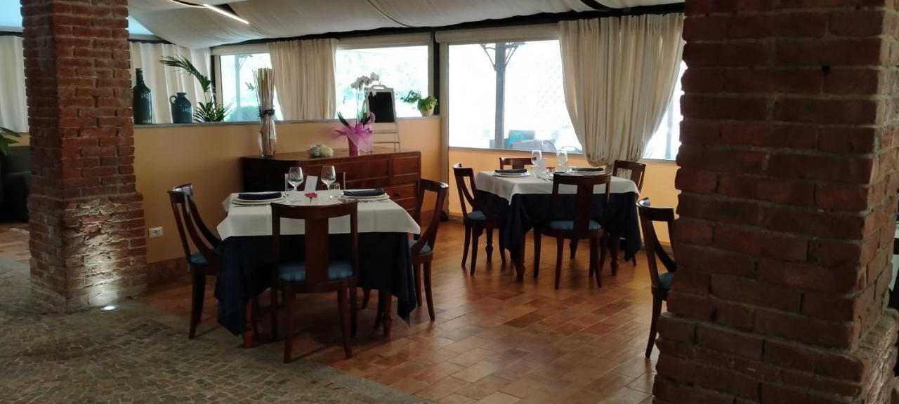 La Regibussa - Hotel Ristorante Asti Exterior foto